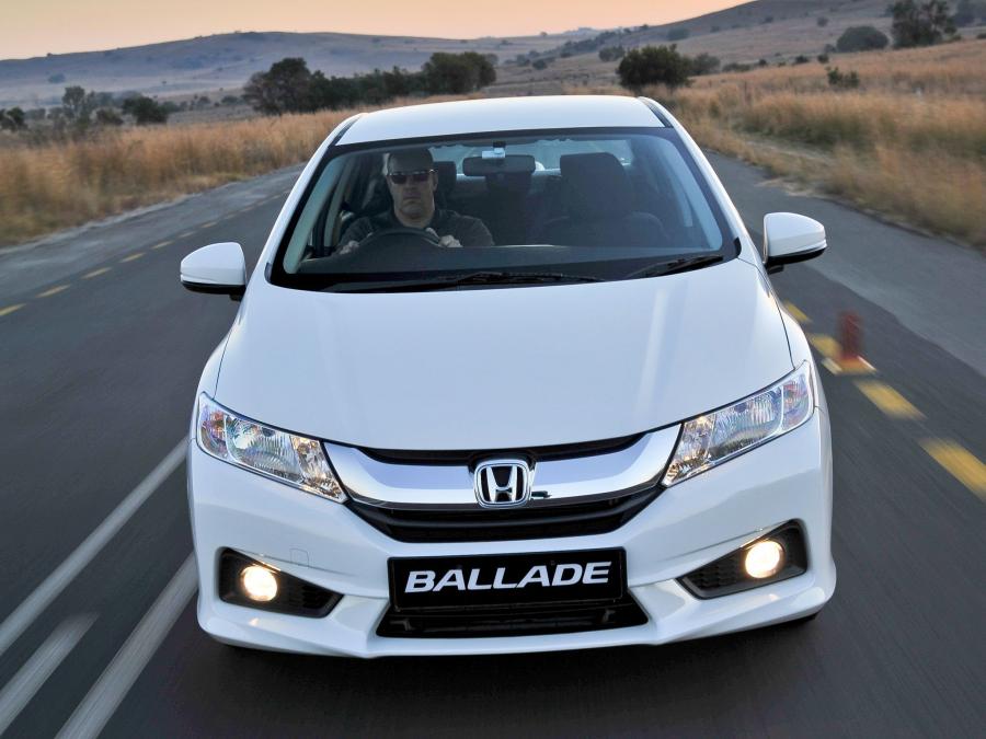  Honda Ballade 2014 года  (фото 3 из 29)